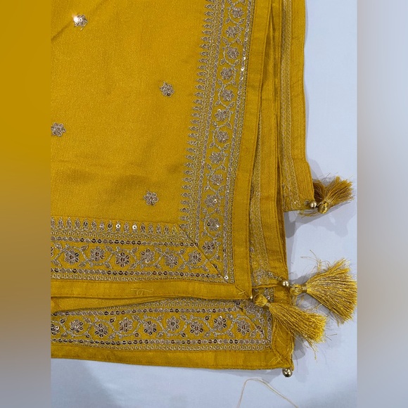 Yellow Gold Salwar Kameez - Picture 9 of 9